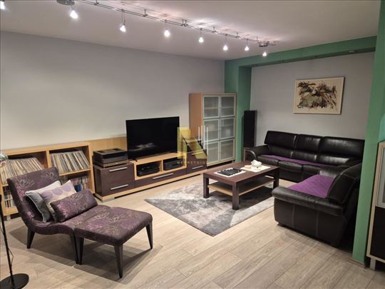 Komforan dupleks na Novoj Detelinari