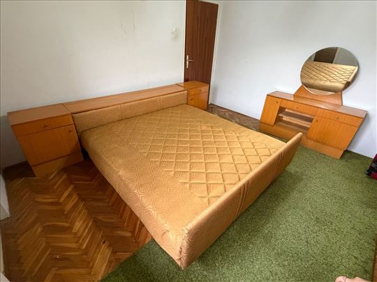 Komplet za spavaću sobu