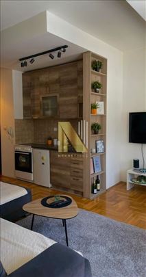 Kompletno opremljen jednoiposoban stan na Podbari