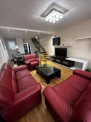 Luksuzna, četvoroiposobna, pet friendly kuća sa ba