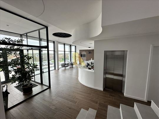 Poslovni prostor u novogradnji, Petrovaradin