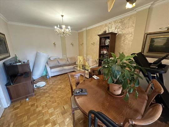 Prodaja - 2.5 stan - blizina Sajma