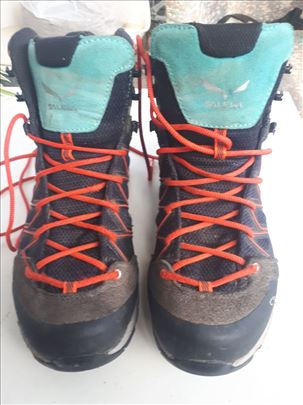 Salewa 40.5 gtx mtn trainer