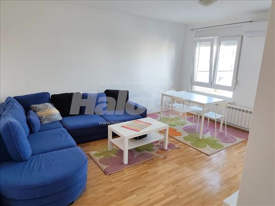 Izdajem 1,5 namešten stan u Borči