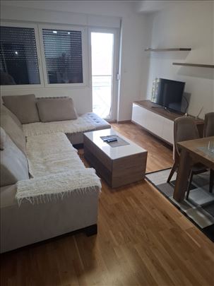 💎LUX Stan💎 u strogom centru grada sa garažom🚗