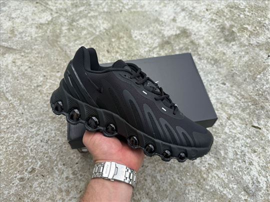 NIKE AIR MAX DN8 Triple Black; Nike DN8 Patike