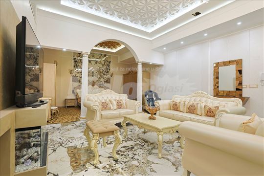 Prodajem Lux stan na atraktivnoj lokaciji