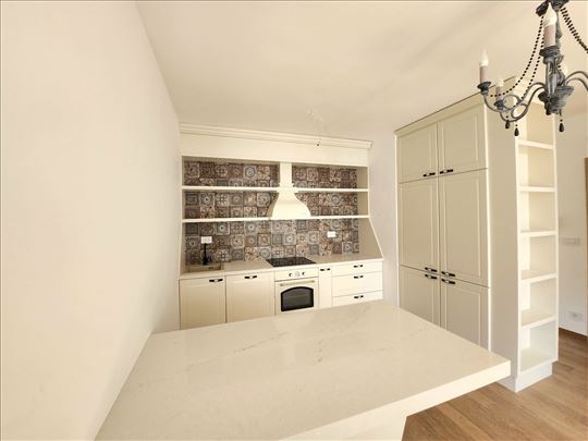 Prvo izdavanje sve NOVO, garaža u ceni