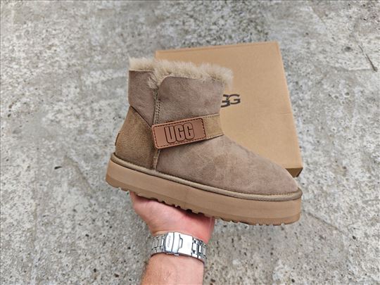 UGG Mini Bailey Graphic, Saint; Nove Ugg Cizme