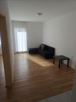 Dvosoban stan Mirijevo polunamešten