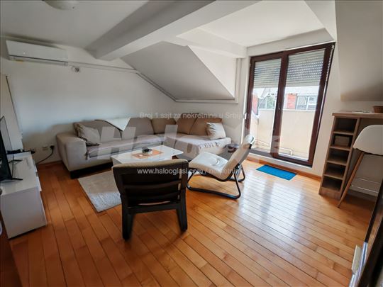 Izdaje se na duzi vremenski period jednoaoban stan