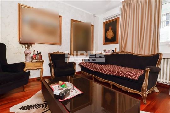 Lux stan na dobroj lokaciji ID#128975