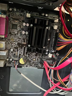 Матична плоча , кућиште и напајање