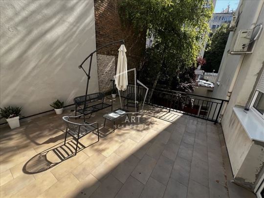 Nadomak Knez Mihailove, jedinstvena zgrada ID#1288