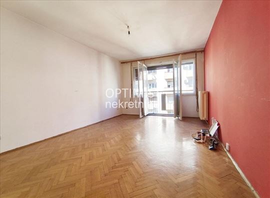 Sarajevska, odmah useljiv, uknjižen ID#3121