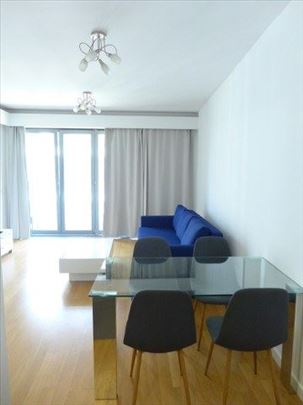 West 65,cena ukljucuje i parking