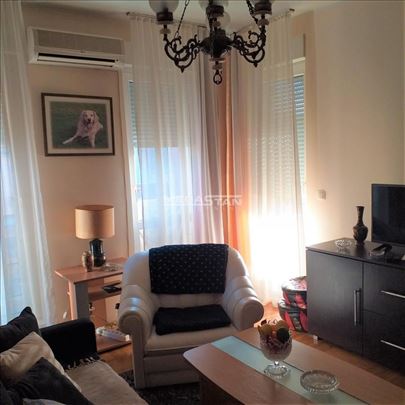 Zira, namešten, sa terasom