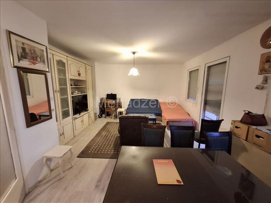 B. Brdo,Požeška 99m2 5/6, 3,5sob, dupleks,srednjen