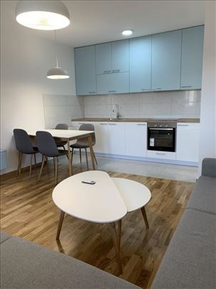 Izdaje Se Luksuzan 1.5-soban Stan – Telep, Sombors