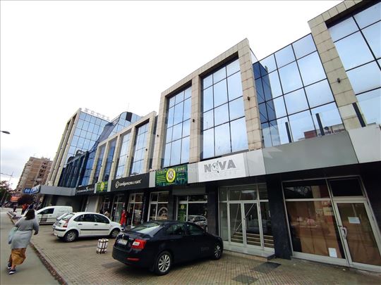 Kancelarijski prostor za izdavanje - 200m2