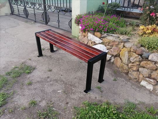 Klupe za dvorista Model 2