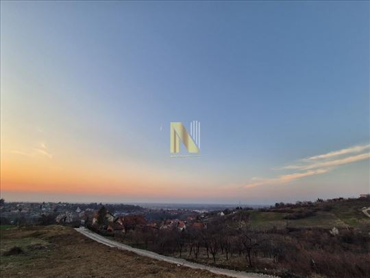 Novi Sad, Ledinci – plac sa fantastičnim pogledom