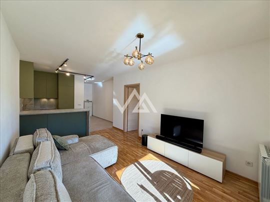 Novogradnja , hala Pionir , useljiv odmah