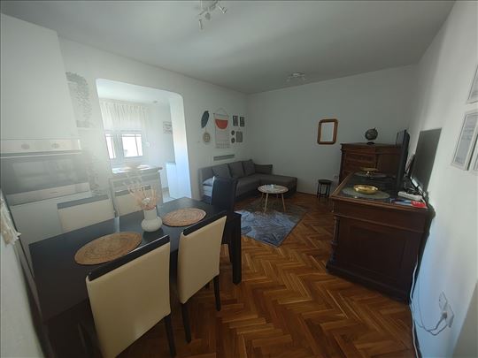 Centar, Skupština, 85m2, može i za PP