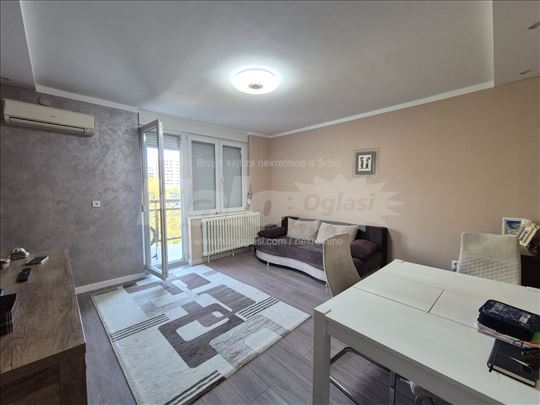 Cerak Vinogradi-Dvosoban stan sa bračnim krevetom