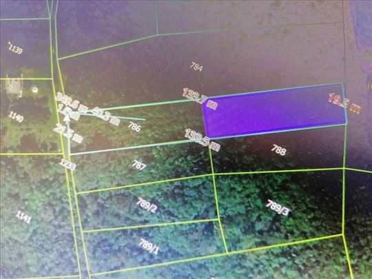 Dva placa blizu manastira Velika Remeta 2591m2