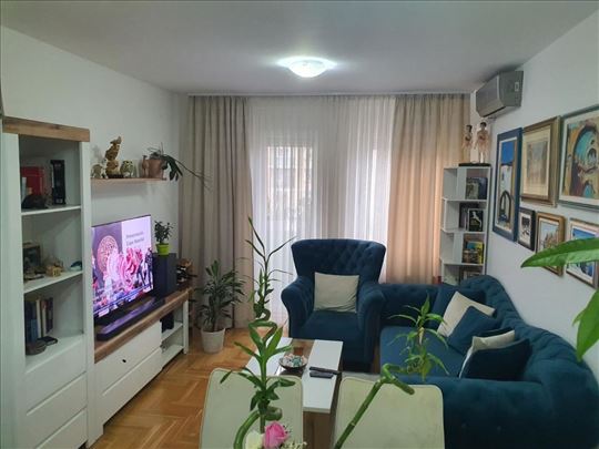 Dvoiposoban stan Banatić