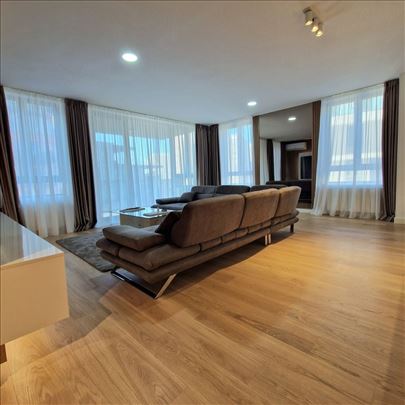 Ekskluzivan 4.0 Stan - Bw Sensa