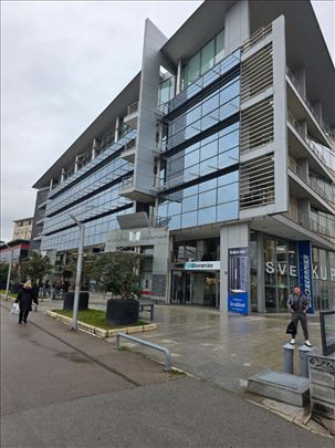 Izdavanje poslovnog prostora u Azzaro centru