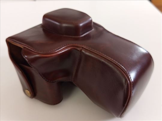 Kozna futrola za fotoaparat Mega Gear (na stanju)