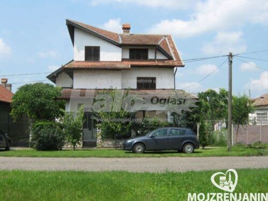 Kuća 350m2 i 15 ari placa - Zrenjanin (Ečka)