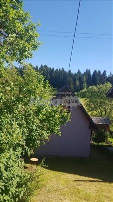 Kuca sa dvoristen na Zlataru