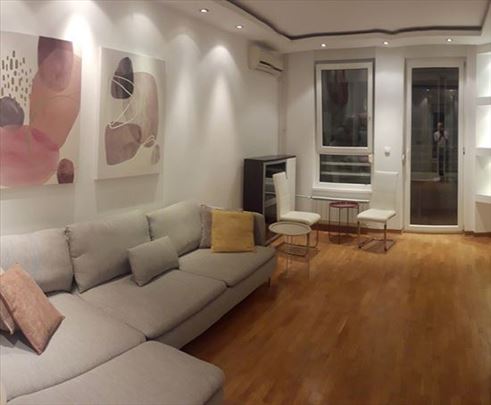 Lep prostran stan, Belvil, ID 9127