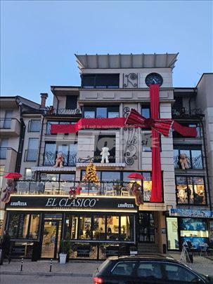 Luks stan na Kosturnici