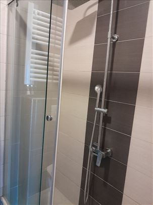 Nebojšina, namešten