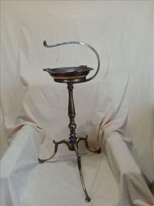 Pepeljara podna, mesing