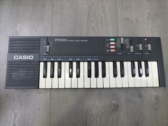 Sintisajzer Casio PT-100