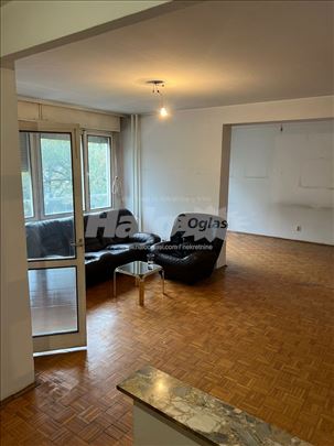Stan 81m2 , vlasnik 1/1
