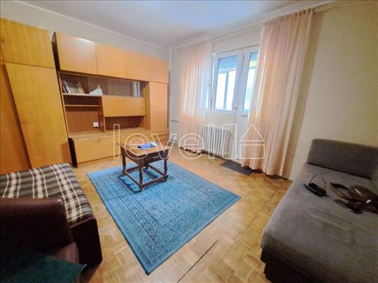 Stan,Novi Sad,Železnička Stanica,kv: 40.00, € 1100