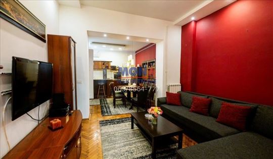 Vračar, Resavska, 86 m2, renoviran salonac