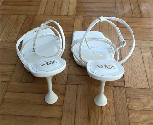 ZARA sandale na štiklu (40)