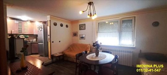 Zvezdara, Cvetkova pijaca - Budmanijeva, 118m2