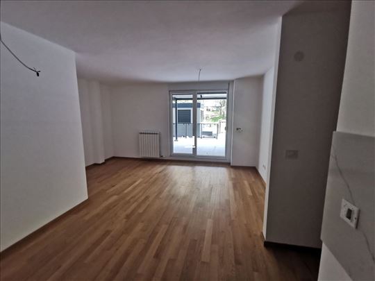 Zvezdara, Mirijevo, Grge Jankesa, 3.0-soban stan I