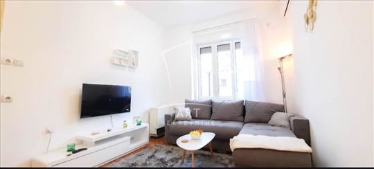 Zvezdara, salonski stan, renoviran ID#12924