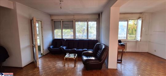 Novi Merkator - Blok 30 81kvm