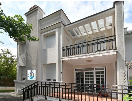 Dedinje kuca nenamestena